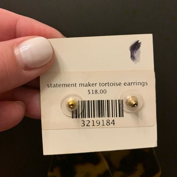 ** NWT ** Tortoise Shell Earrings - Picture 2 of 3